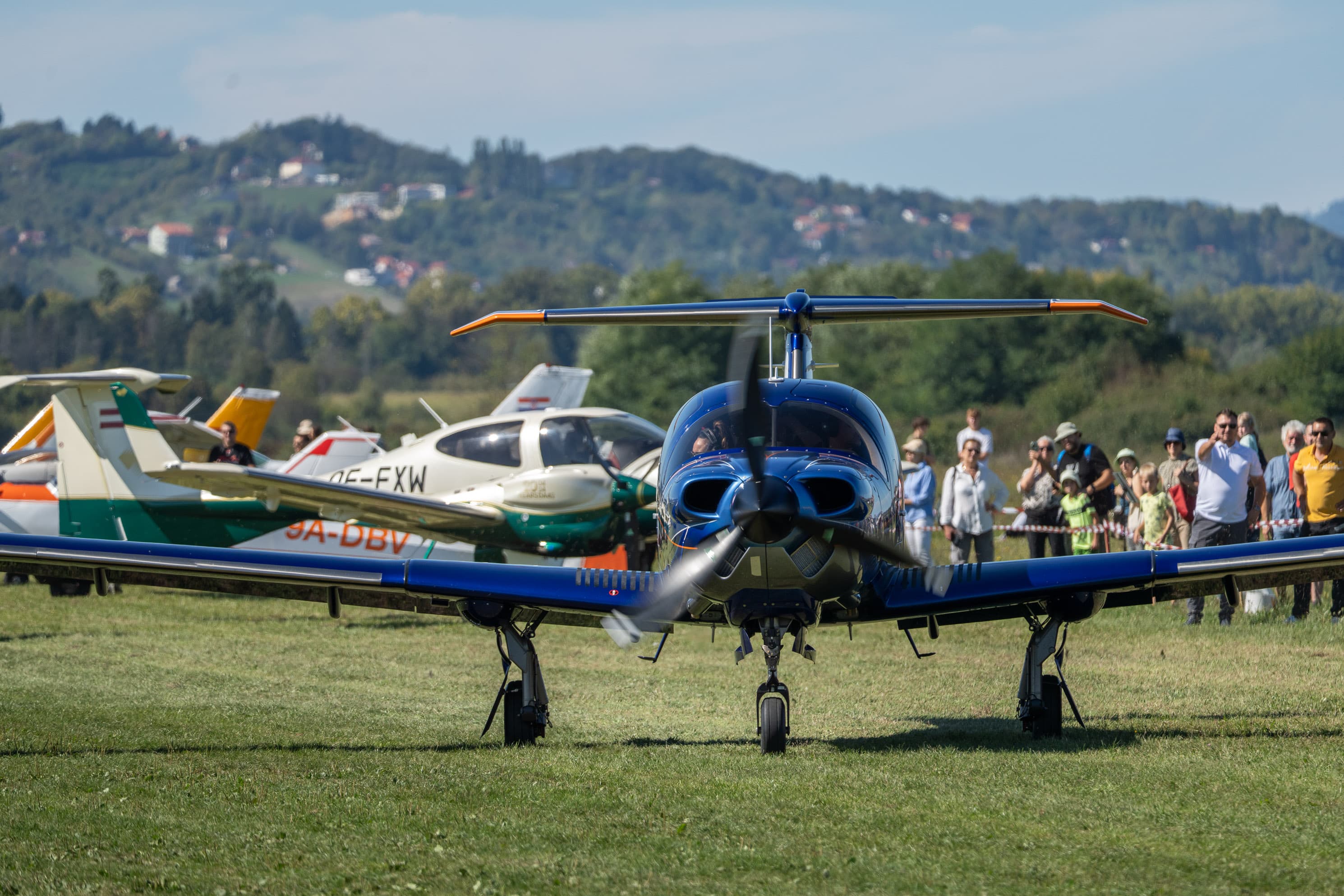 Crowd on the flightline